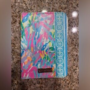 Lilly Pulitzer passport case NWOT
